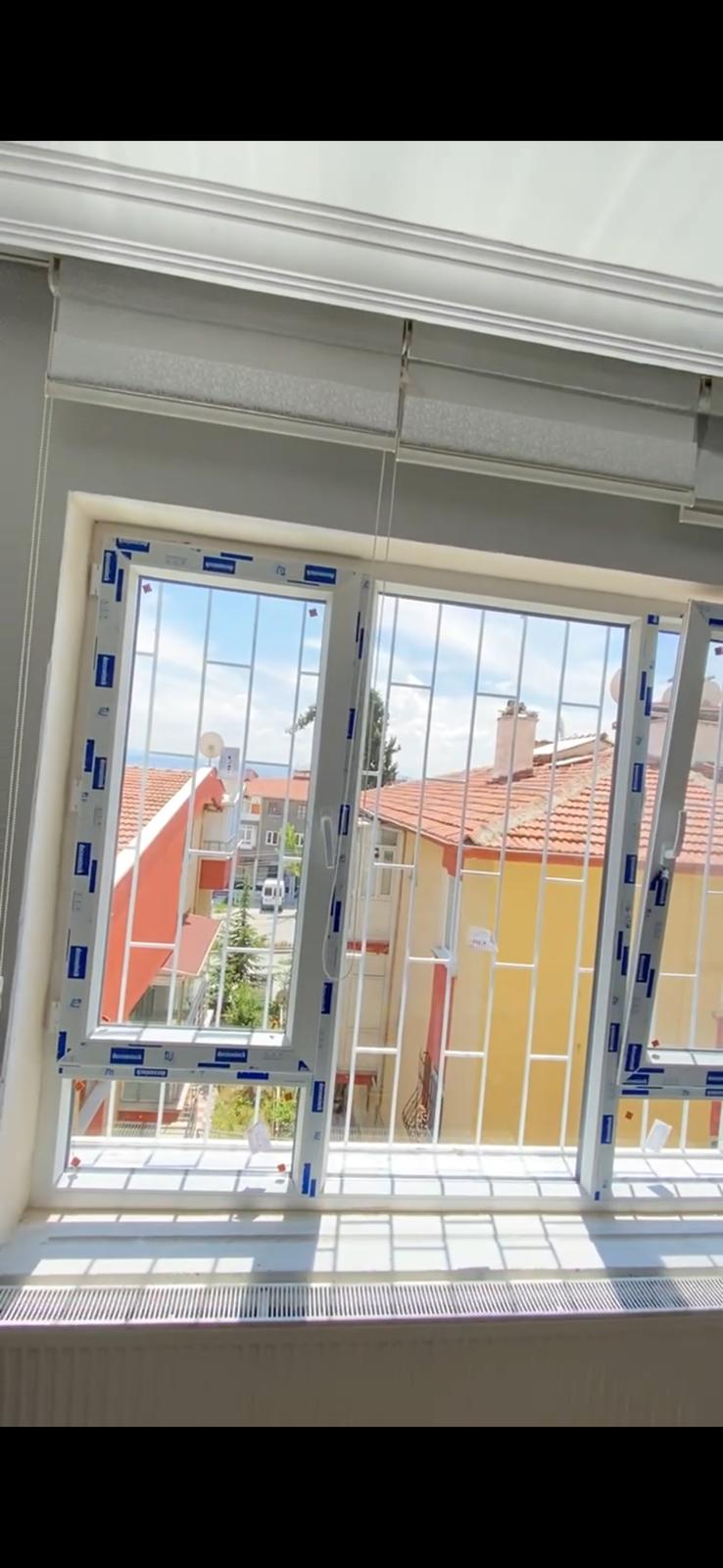 Beyaz Pencereli Ev Modelleri